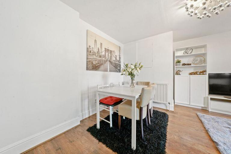 Appartamento Canning Town Modern 2 Bedroom Excel Centre, Canary Wharf, Airport Londra